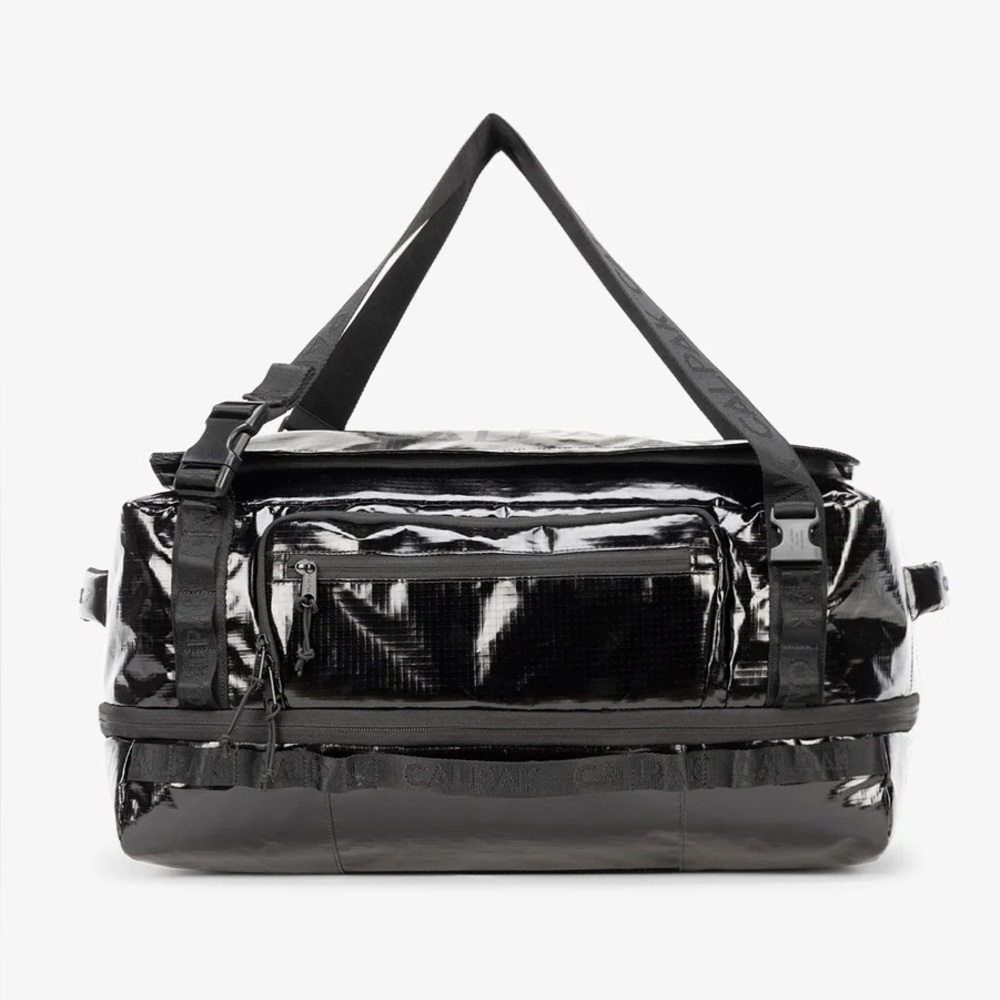 NWT Calpak Terra Large 50L Duffel Backpack in Obsidian (Black)